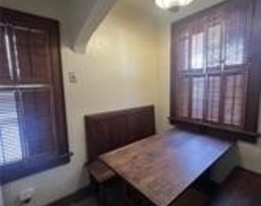 2928 Marshall Rd - Photo Thumbnail 9
