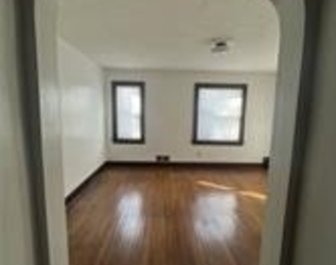 2928 Marshall Rd - Photo Thumbnail 6