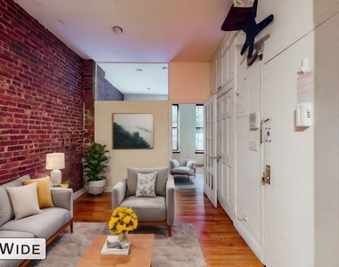 320 East 93rd Street - Photo Thumbnail 1