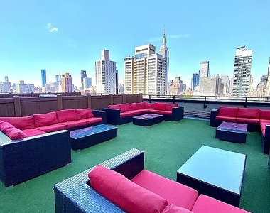East 39th Street - Photo Thumbnail 8
