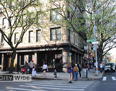 7 St Marks Place - Photo Thumbnail 6