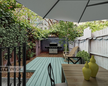 318 East 93rd Street - Photo Thumbnail 2