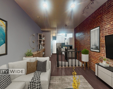 318 East 93rd Street - Photo Thumbnail 4