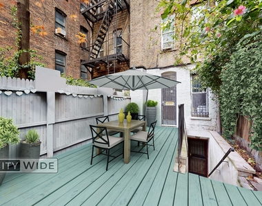 318 East 93rd Street - Photo Thumbnail 1