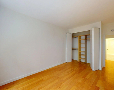 333 East 49th Street - Photo Thumbnail 1