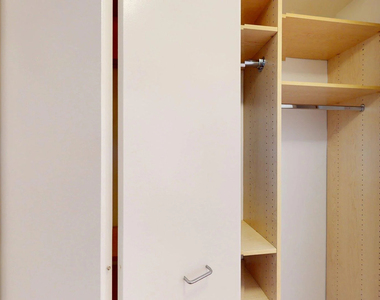 333 East 49th Street - Photo Thumbnail 1