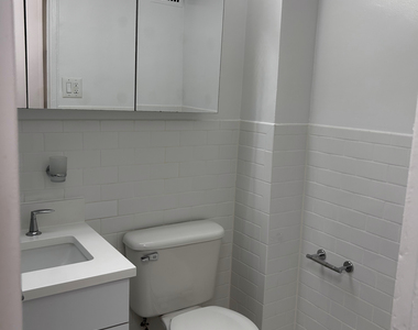 145 East 16th Street - Photo Thumbnail 5