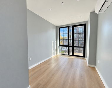 3507 Farragut Road - Photo Thumbnail 6