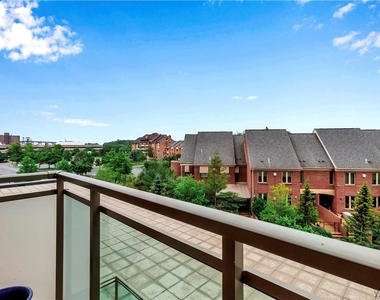 132 Lakefront Boulevard - Photo Thumbnail 26