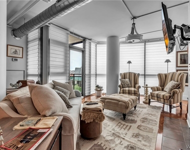 132 Lakefront Boulevard - Photo Thumbnail 8