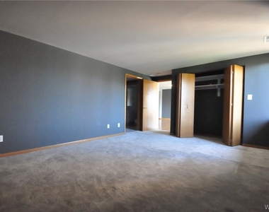40 Waterfront Circle - Photo Thumbnail 17