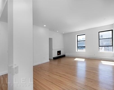 6th Ave. - Photo Thumbnail 1