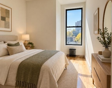 73 Saint Marks Avenue - Photo Thumbnail 4