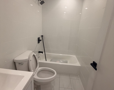 435 Lincoln Ave - Photo Thumbnail 2
