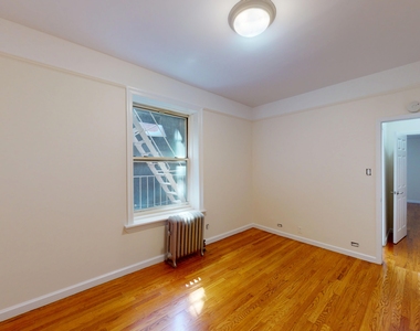 117 West 13th Street - Photo Thumbnail 5