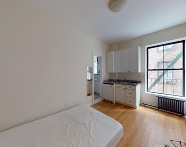 53 West 72nd Street - Photo Thumbnail 2