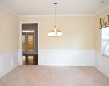 111 Carlisle Street - Photo Thumbnail 7