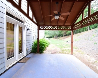 111 Carlisle Street - Photo Thumbnail 24