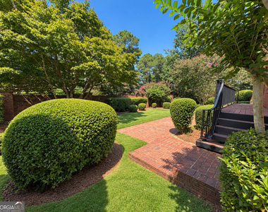 1826 Hermitage Place - Photo Thumbnail 5