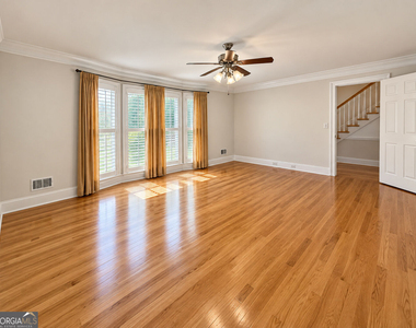 1826 Hermitage Place - Photo Thumbnail 11