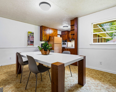 640 Farrar Court - Photo Thumbnail 5