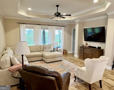 125 Ryan Nicholas Drive - Photo Thumbnail 16