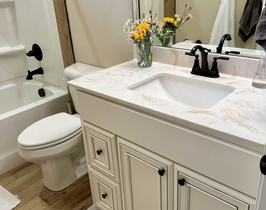 125 Ryan Nicholas Drive - Photo Thumbnail 7