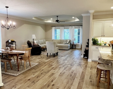 125 Ryan Nicholas Drive - Photo Thumbnail 10
