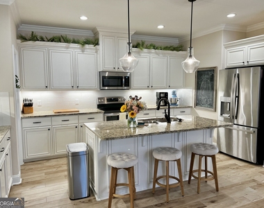 125 Ryan Nicholas Drive - Photo Thumbnail 13