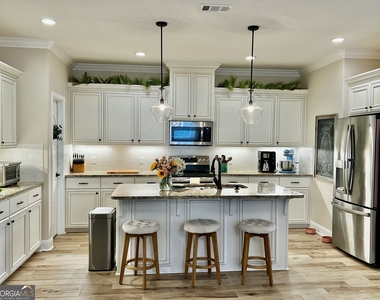 125 Ryan Nicholas Drive - Photo Thumbnail 15