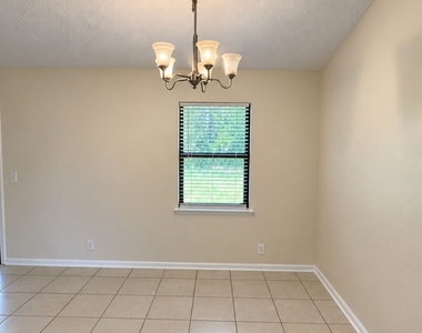 116 Natchez Court - Photo Thumbnail 2