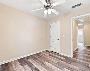 500 Terrapin Lane - Photo Thumbnail 19