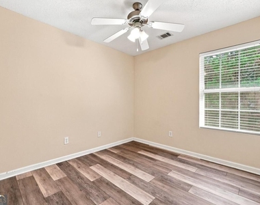 500 Terrapin Lane - Photo Thumbnail 21