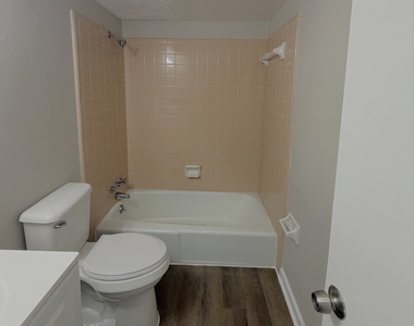 191 Harvell Drive - Photo Thumbnail 17