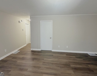 191 Harvell Drive - Photo Thumbnail 9