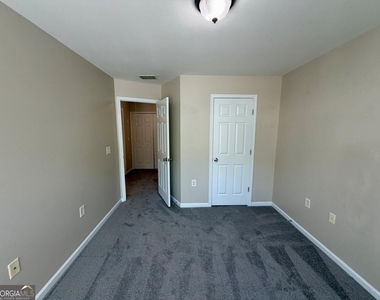 3286 Welmingham Drive Sw - Photo Thumbnail 12