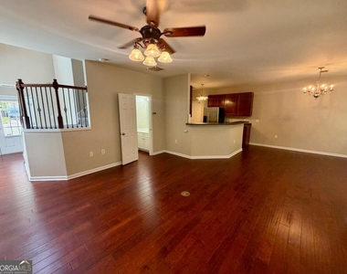 3286 Welmingham Drive Sw - Photo Thumbnail 3
