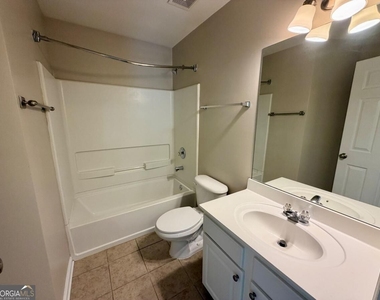 3286 Welmingham Drive Sw - Photo Thumbnail 15