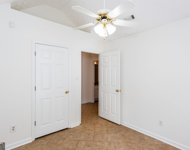 289 Marsha Way - Photo Thumbnail 23