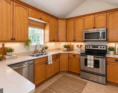 289 Marsha Way - Photo Thumbnail 7