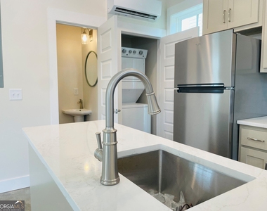 604 Freeman Street - Photo Thumbnail 5