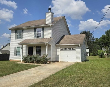 585 Forest Hills Path - Photo Thumbnail 2