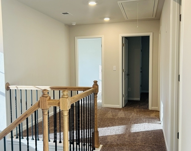 143 Chapel Hill Parkway - Photo Thumbnail 17