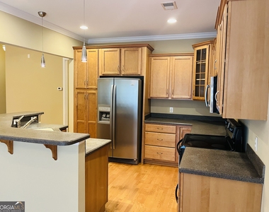 179 Village Park Drive - Photo Thumbnail 8