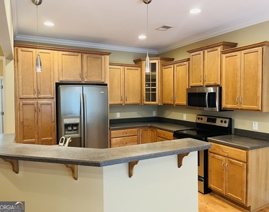 179 Village Park Drive - Photo Thumbnail 7