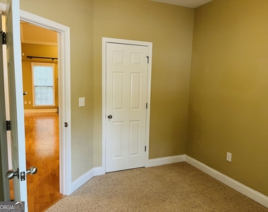 179 Village Park Drive - Photo Thumbnail 16