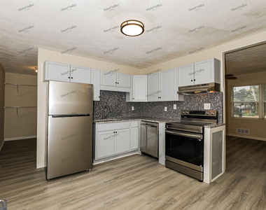 8355 Dunellen Lane - Photo Thumbnail 4