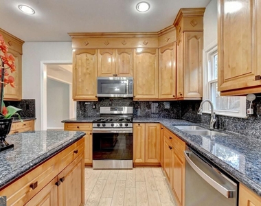 2835 Crestmont Court - Photo Thumbnail 22