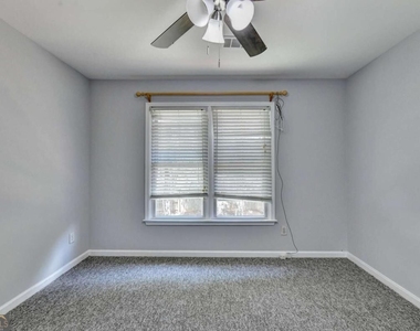 2835 Crestmont Court - Photo Thumbnail 41