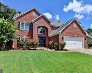 2835 Crestmont Court - Photo Thumbnail 3